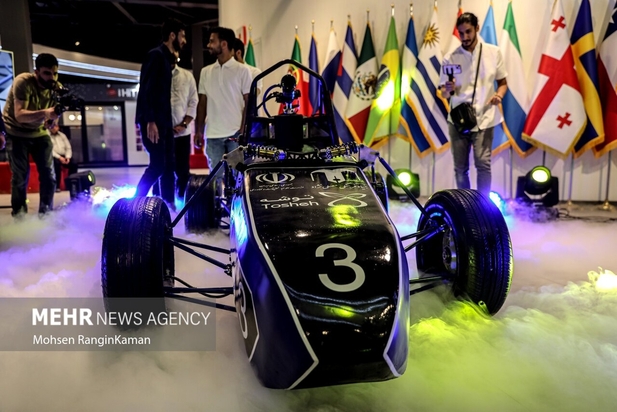 رونمایی از خودروی فرمول یک ایرانی