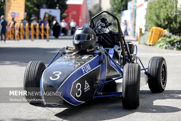 رونمایی از خودروی فرمول یک ایرانی