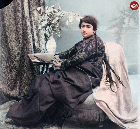 ژست های آتلیه زنان عهد قاجار