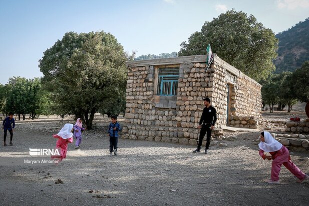 تصاویر مدرسه تک کلاسه حره دان