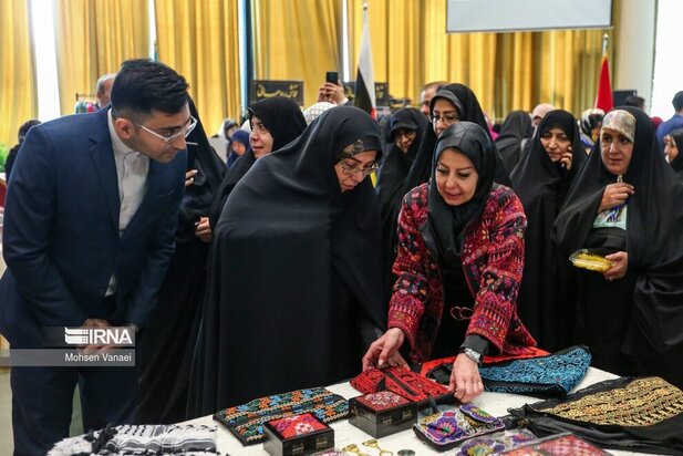 تصاویر بازارچه باشگاه دیپلماتیک