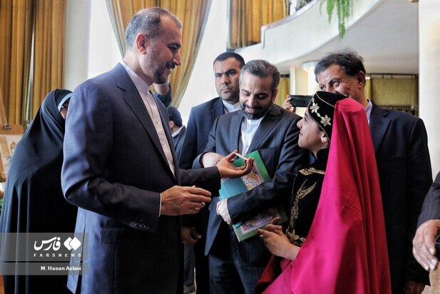 تصاویر بازارچه باشگاه دیپلماتیک