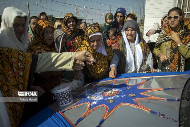 نمایی از عروسی متفاوت و زیبای گلستان!