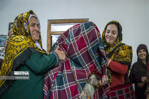 نمایی از عروسی متفاوت و زیبای گلستان!
