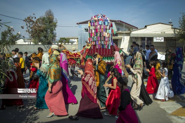 نمایی از عروسی متفاوت و زیبای گلستان!