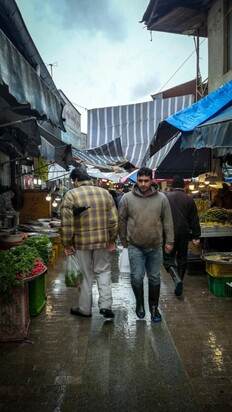تصاویری از  بازار جذاب محلی ماهی‌فروشان رشت