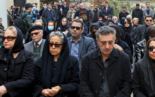 وداع هنرمندان با بیتا فرهی