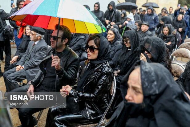 وداع هنرمندان با بیتا فرهی