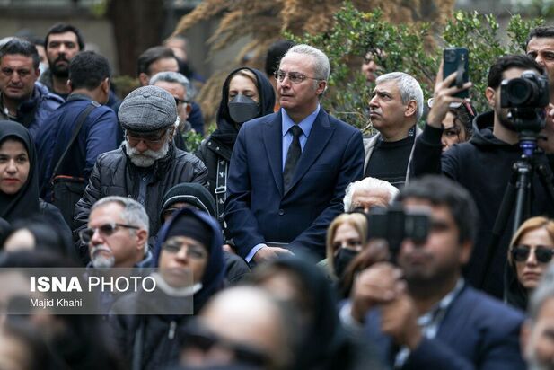 وداع هنرمندان با بیتا فرهی