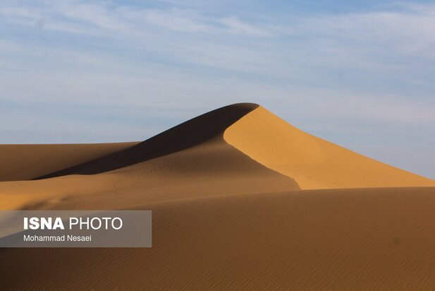 شن های طلایی ایران در کویر مصر