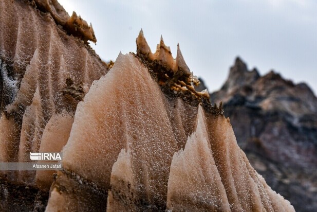 کوه نمکی جاشک