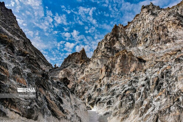 کوه نمکی جاشک