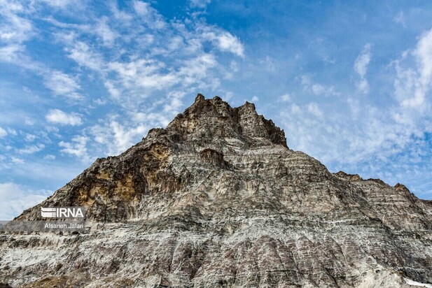 کوه نمکی جاشک