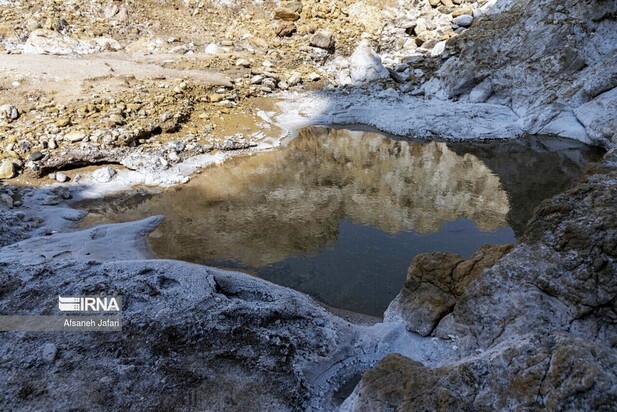 کوه نمکی جاشک