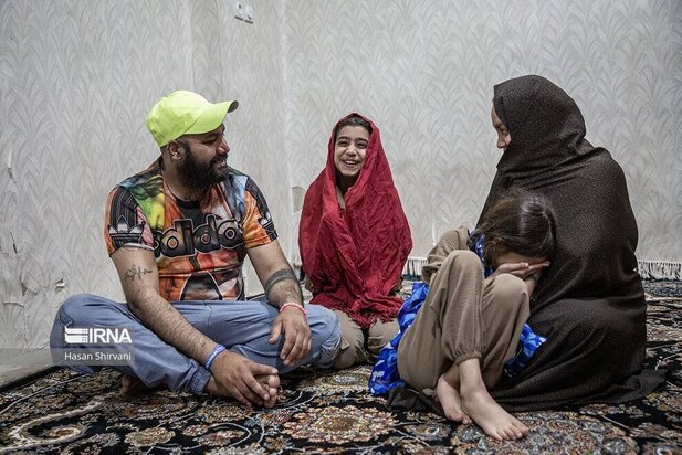 حاجی فیروز خانواده مرتضوی