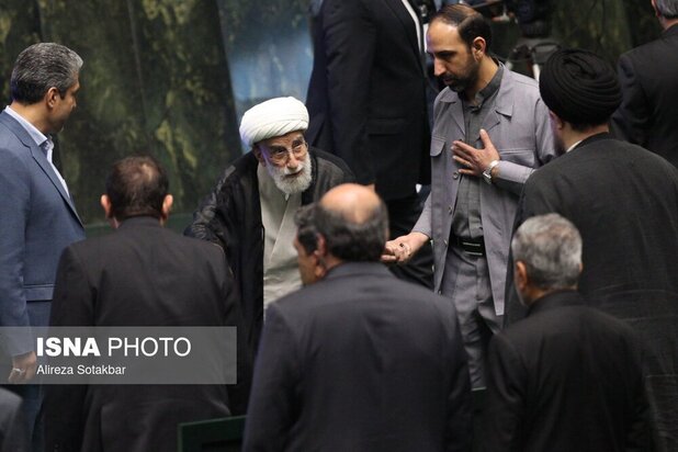 مجلس دوازدهم