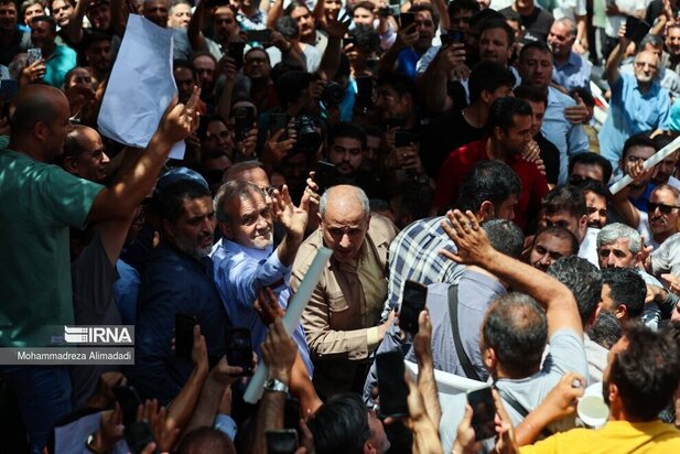 پزشکیان در بازار شوش