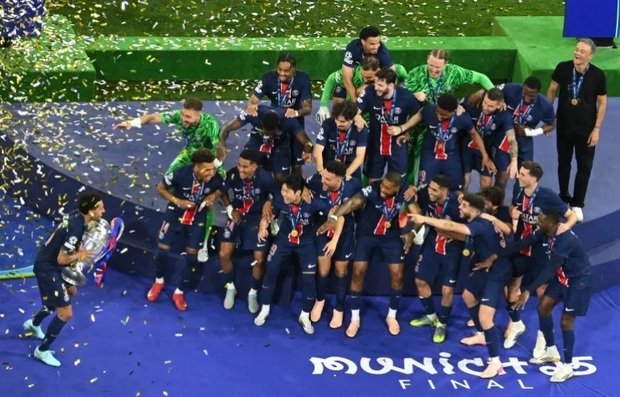 قهرمانی پاری سن ژرمن2