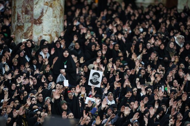 حاشیه مراسم