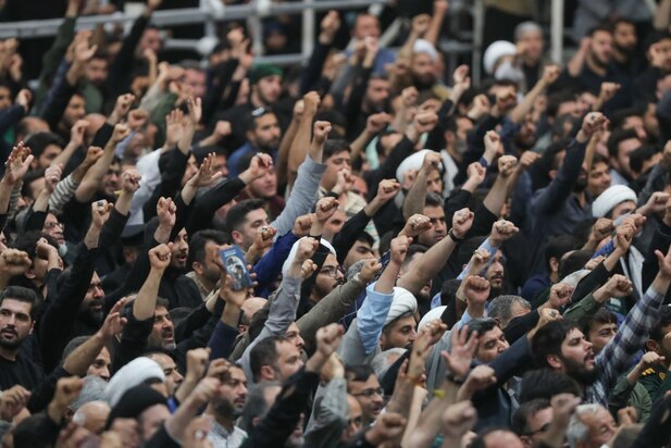 حاشیه مراسم