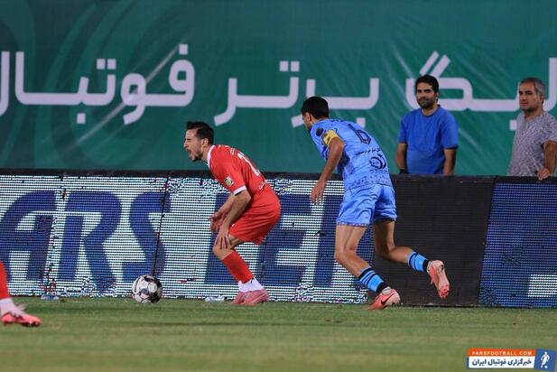 چادرملو و پرسپولیس