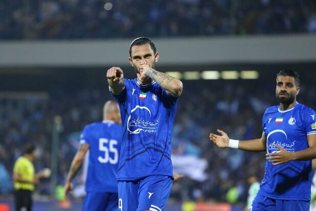 چادرملو و پرسپولیس