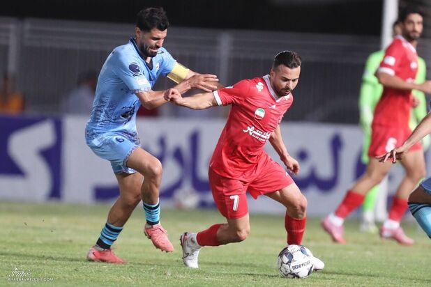 چادرملو و پرسپولیس