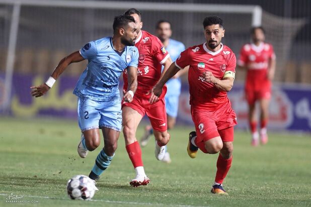 چادرملو و پرسپولیس