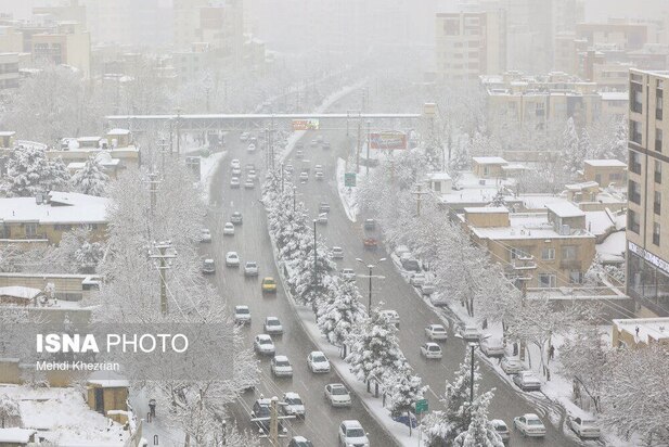 بارش برف پاییزی در همدان