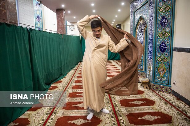 عمامه گذاری روحانیون جدید