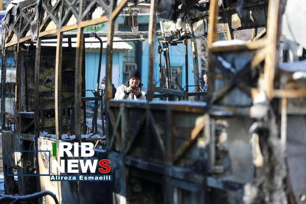 بازدید خبرنگاران خارجی از تخریب ها در ناآرامی تهران