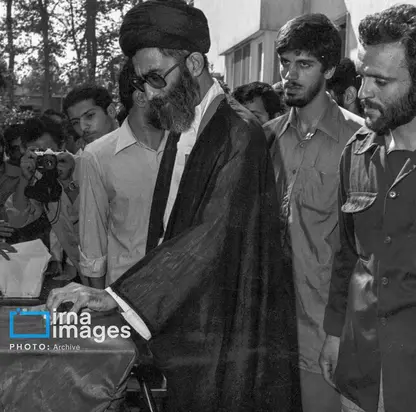 رهبر انقلاب