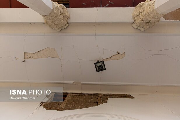 خسارات به کاخ سعدآباد