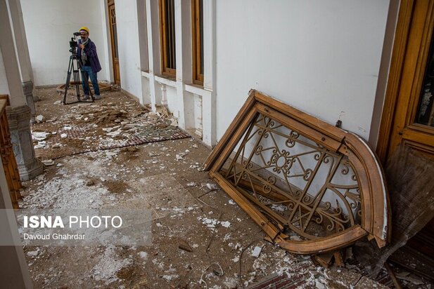 خسارات به کاخ سعدآباد