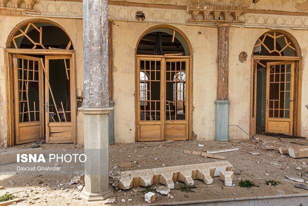 خسارات به کاخ سعدآباد