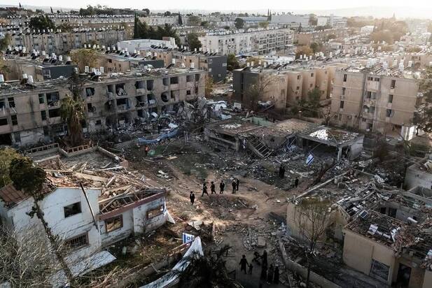  تصاویری از تخریب پس از حمله موشکی تلافی‌جویانه ایران به دیمونا.