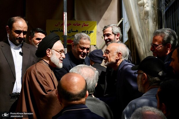 خاتمی، جنتی و مهدی هاشمی در مراسم ترحیم شهید «کمال خرازی»