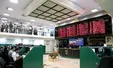 افسار بورس در دست دلار است/شاخص از کف حمایتی بورس عقب‌تر رفت