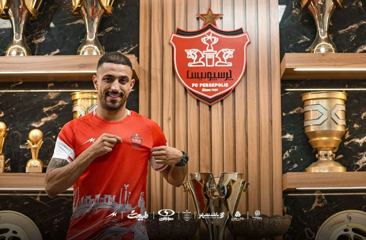 عکس| لباس عجیب ستاره پرسپولیس در گل‌گهر
