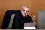پزشکیان: مگر امکان دارد دولت بدون هماهنگی و اذن مقام معظم رهبری اقدامی در مسائل کلان کشور انجام دهد؟