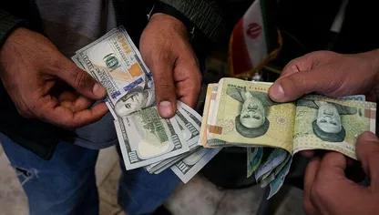 دلار ۲۲۱ هزار تومانی و تورم ۱۳۰ درصدی؛ مردم تا کی تاب می‌آورند؟