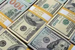 آیا قیمت دلار باز هم کاهش می یابد؟