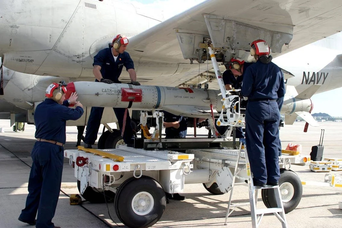 موشک کروز AGM-84H/K SLAM-ER
