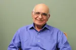 هوشنگ مرادی کرمانی در بیمارستان بستری شد