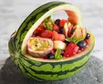 سبد میوه هندوانه‌ای مخصوص شب یلدا +فیلم