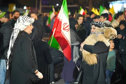 هشدار روزنامه نزدیک به قالیباف درباره تجمعات شبانه؛ از مزاحمت برای مردم تا «اداری‌سازی» خیابان