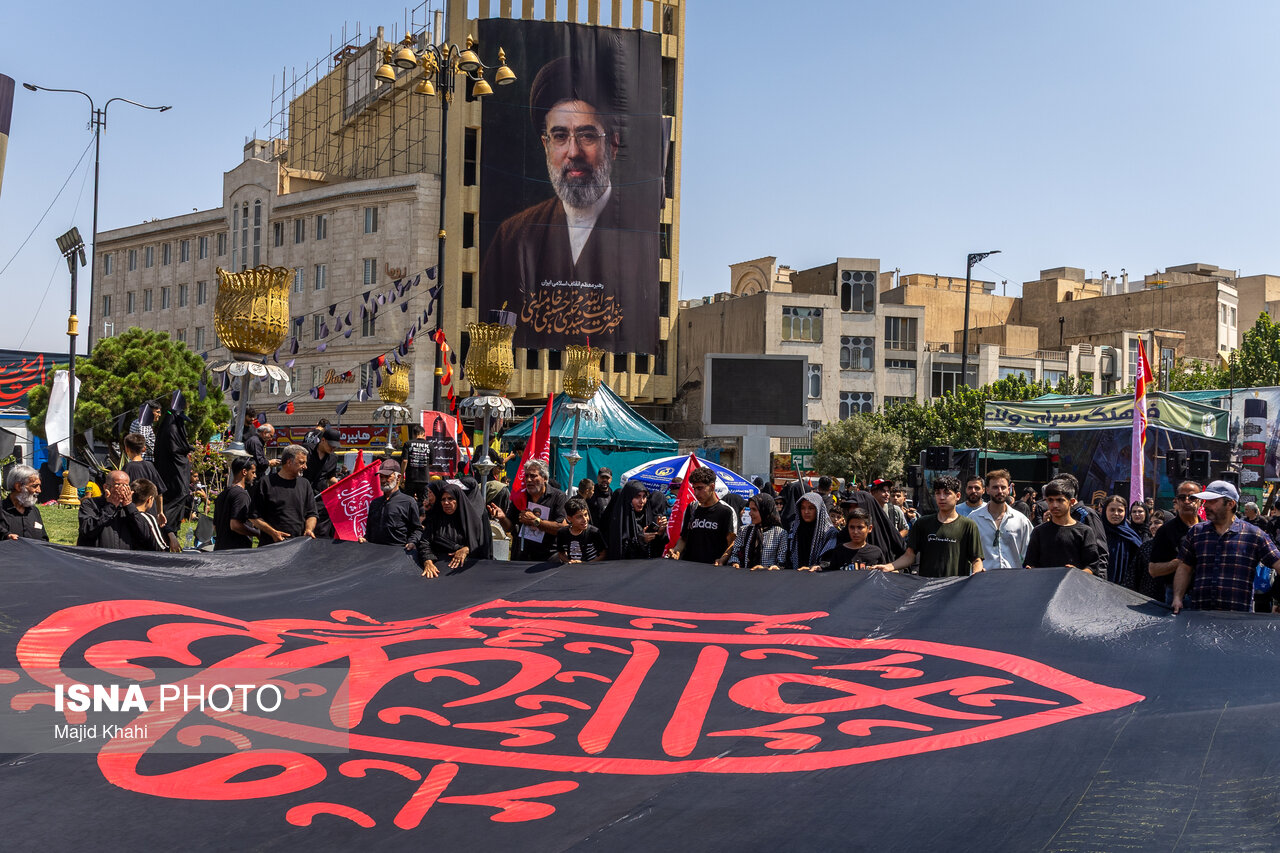 پیادهروی جاماندگان اربعین در تهران پیادهروی جاماندگان اربعین در تهران