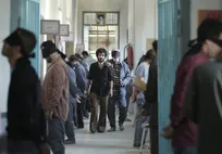 نقد و بررسی فیلم لباس شخصی؛ درام سیاسی یا روایت ایدئولوژیک از تاریخ؟