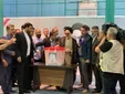 ببییند| تلاش ناکام خبرنگار صداوسیما برای گرفتن مصاحبه از خاتمی