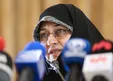 انسیه خزعلی: پوششی که الان می بینید اسلامی نیست؛ طبق پوشش اسلامی هیچ مویی نباید پیدا باشد